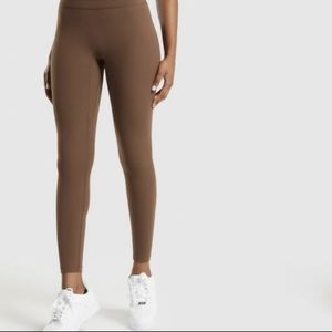 whitney simmons • high rise leggings in dandelion brown